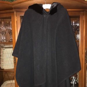 Faux Fur trim - Hooded Cape